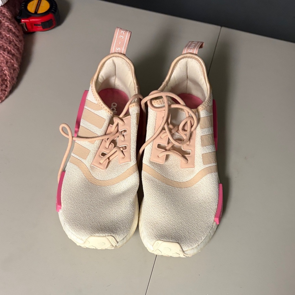 Adidas Kids Sneakers in Cream and Pink